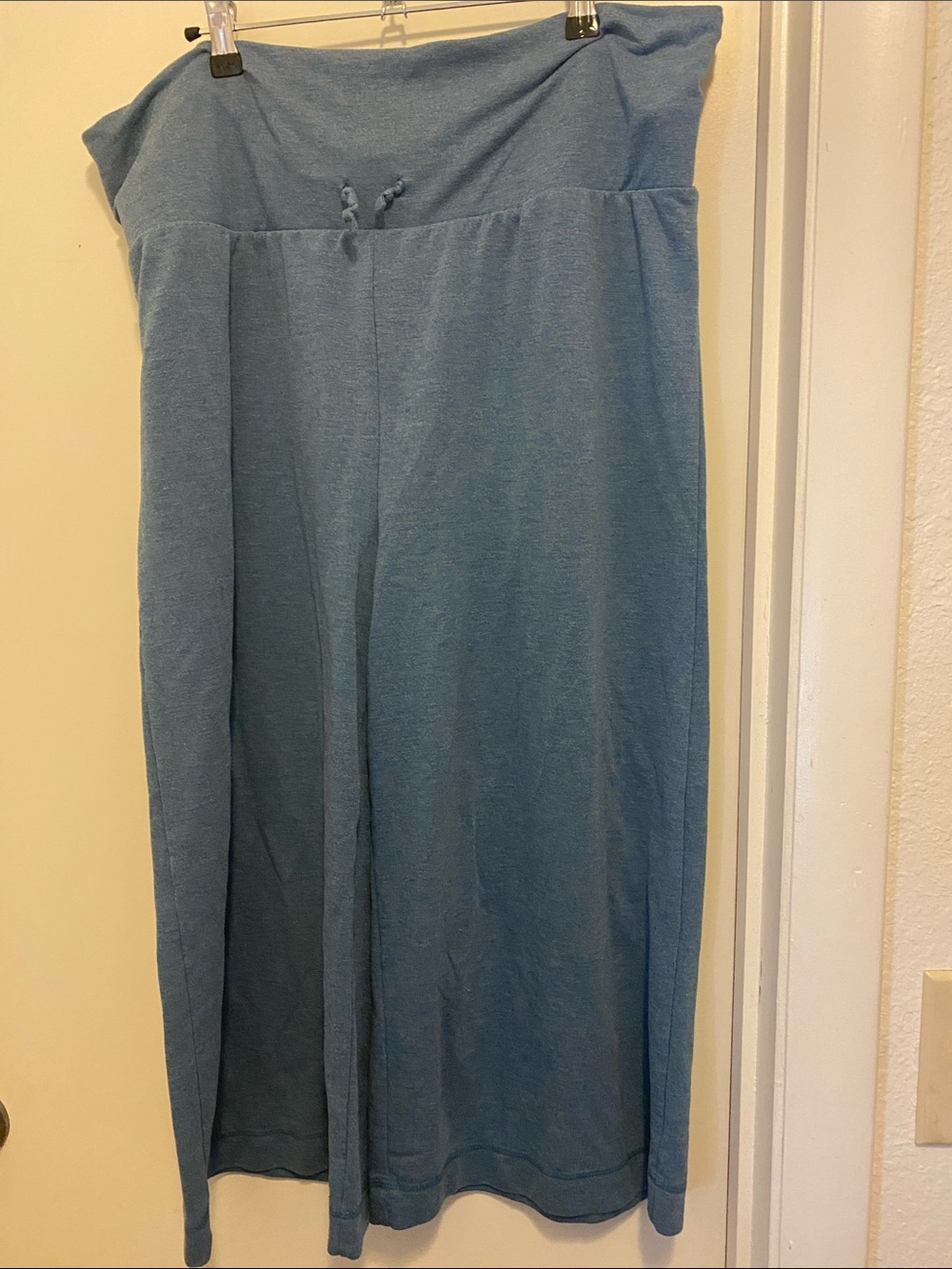 St. John's Bay Blue Heather Wide Legged Capri Pants xL